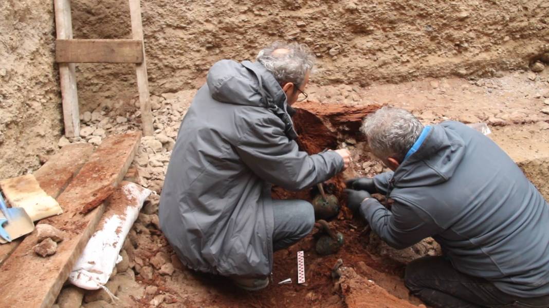 47'nci Tümülüs gün ışığına çıkarıldı! Bakan Ersoy: Geleceğe miras ile geçmişe ışık tutmaya devam edeceğiz 5
